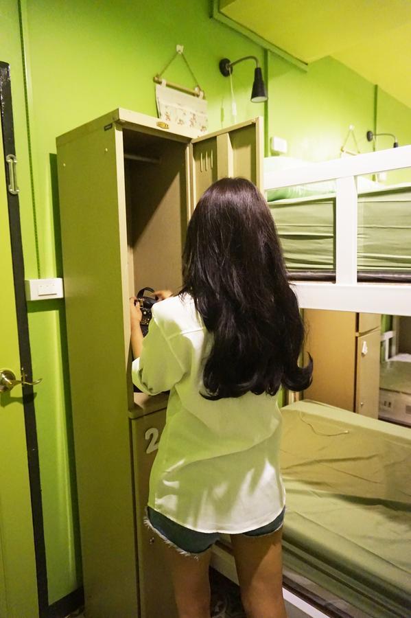Staying Hostel กรุงเทพมหานคร ภายนอก รูปภาพ