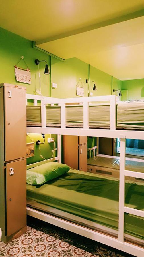 Staying Hostel กรุงเทพมหานคร ภายนอก รูปภาพ