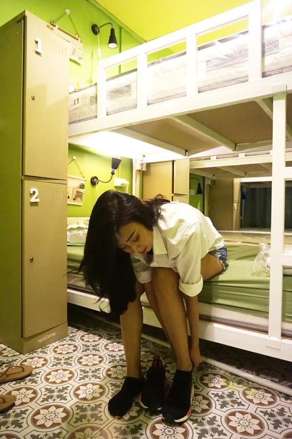 Staying Hostel กรุงเทพมหานคร ภายนอก รูปภาพ