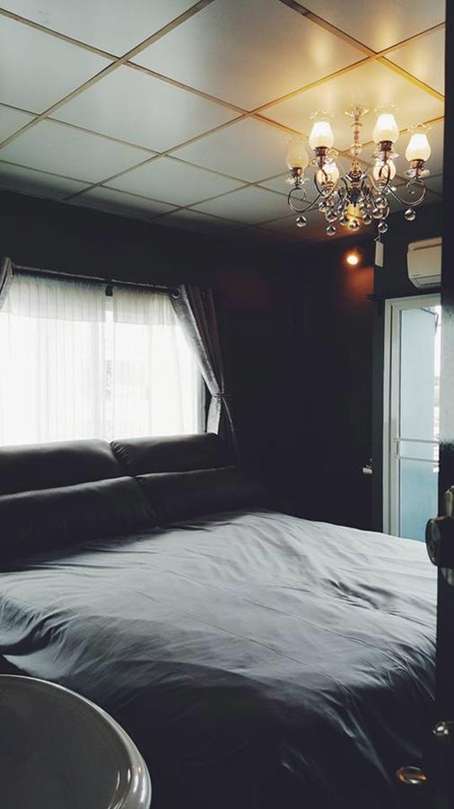 Staying Hostel กรุงเทพมหานคร ภายนอก รูปภาพ