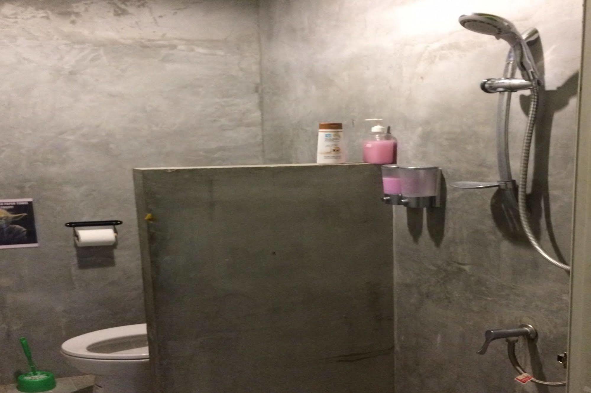 Staying Hostel กรุงเทพมหานคร ภายนอก รูปภาพ